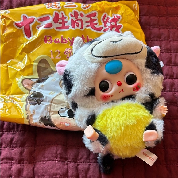 POP MART Handbags - Charming Cow Plush Toy for Small Pets - Yellow and Black!